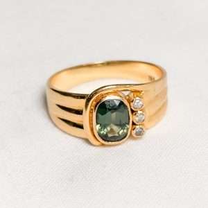 18ct Yellow Gold Sapphire and Diamond Ring