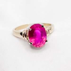 9ct Yellow Gold Glass-Filled Ruby Ring