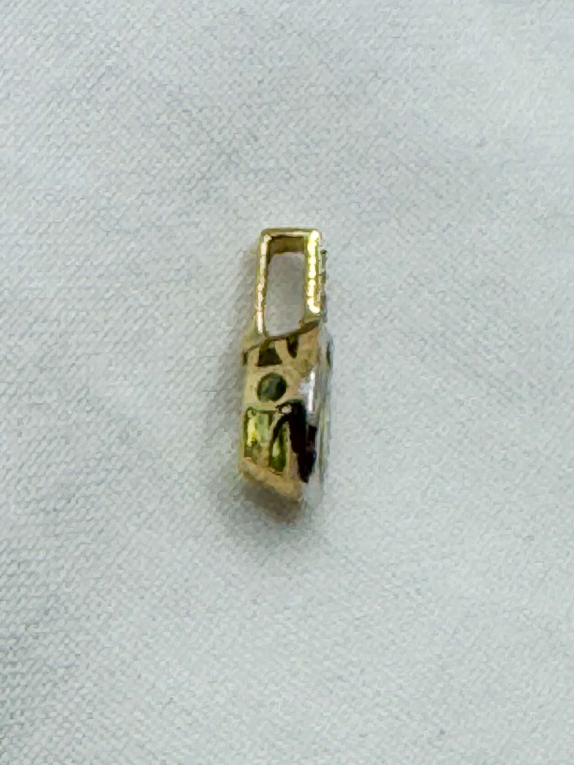 9ct Peridot Diamond Pendant - Image 5