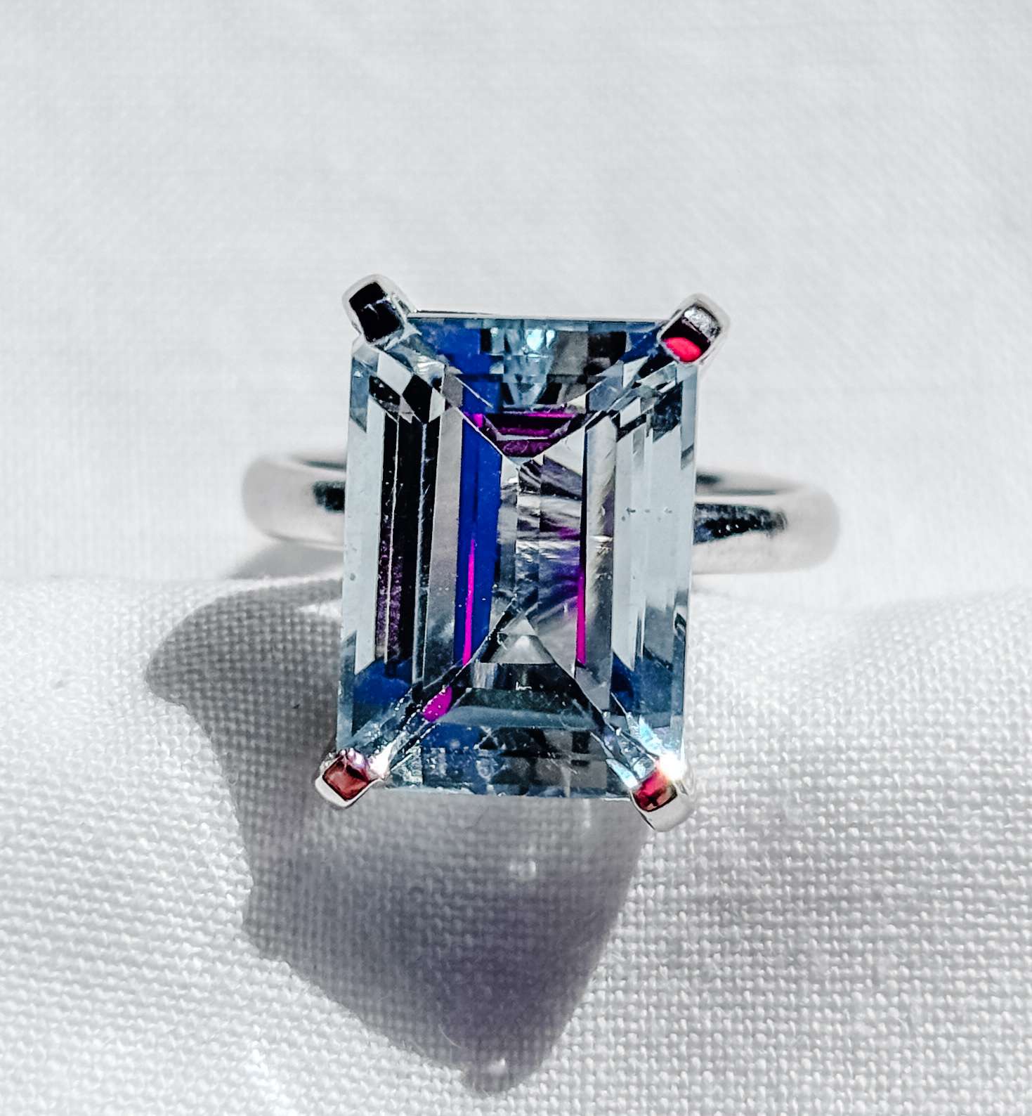18ct White Gold Aquamarine Ring – Emerald Cut Statement Ring (Size M) - Image 3
