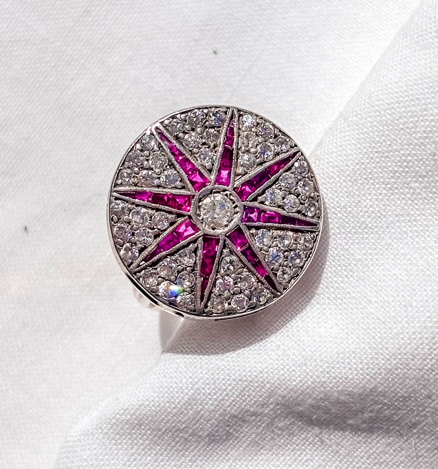 14ct Gold Ruby & Diamond Starburst Ring – Vintage Statement Cocktail Ring (Size L) - Image 2