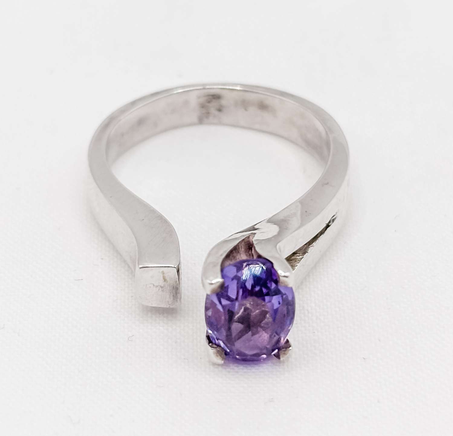 Sterling Silver Oval Amethyst Bypass Ring – Size K½ - Image 2